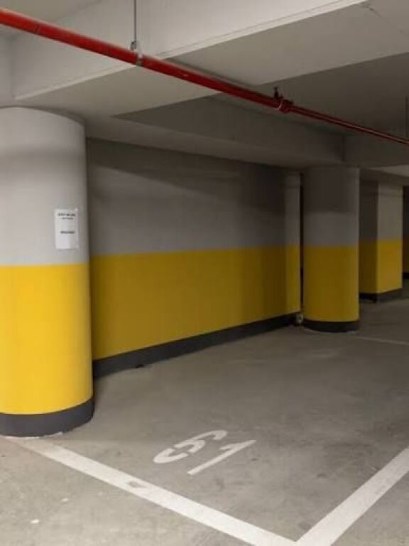 Shitet garazhd Kompleksi E88, Laprake.