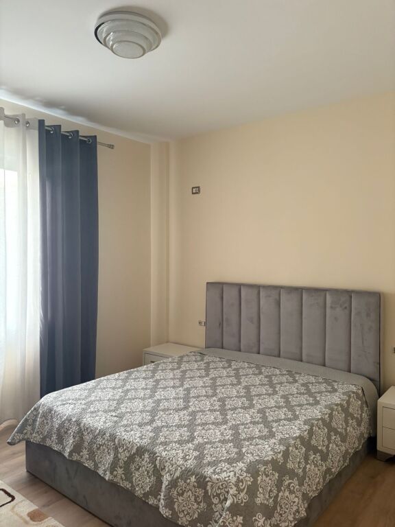 Affitto | Apartament 2 + 1 | Rruga Bektash Berberi | 700 €/mese