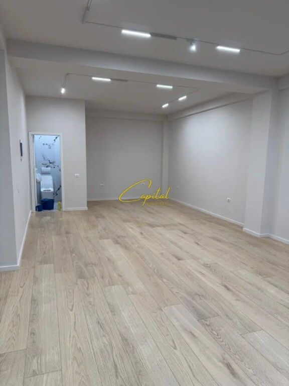 LOCALE COMMERCIALE IN AFFITTO 80 M2 PORCELLANA 70.000 LEKE