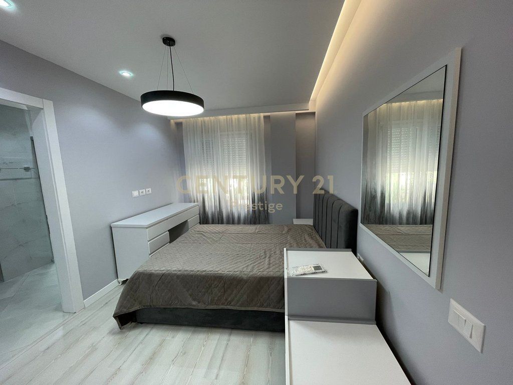 2+1+2 Apartment for Rent, Near the American Embassy, ​​Tirana!