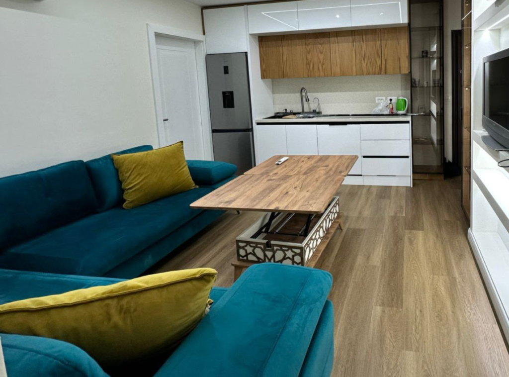 Jepet apartament 2+1 me qira tek ish Fusha e Aviacionit ! 70.000 leke/muaj !