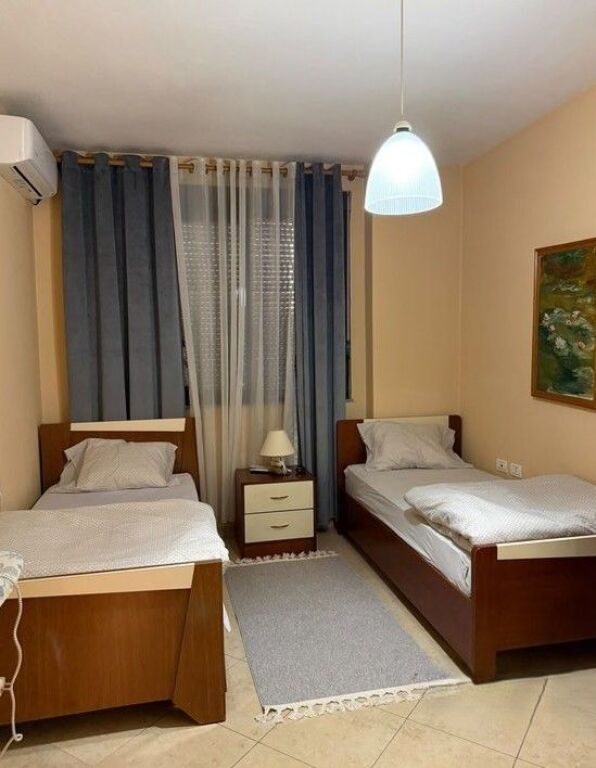 Apartament 2+1+2 per Qira ne Myslym Shyri 900 € /Muaj