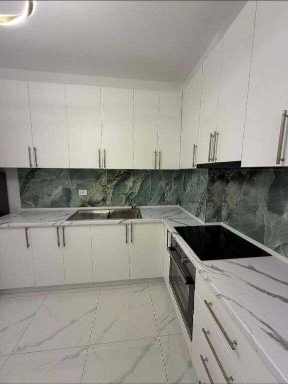 Apartment 1+1 for rent in Kamez