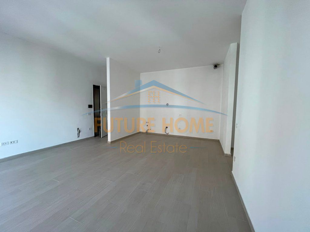Shitet, Apartament 2+1+2+Post Parkimi, Kompleksi Delijorgji, Tiranë