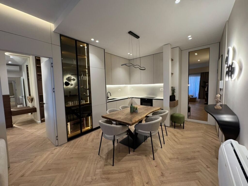 SHITET APARTAMENT LUKSOZ 2+1+2 – TIRANA GARDEN BUILDING