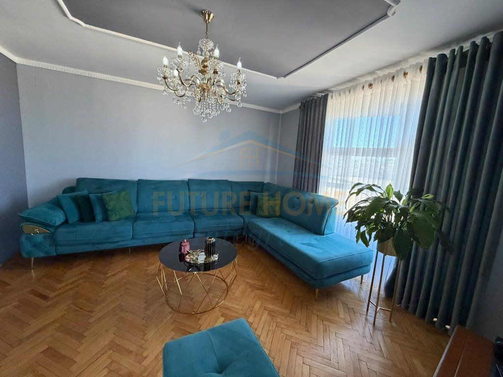 In vendita, Appartamento 2+1, Via Dibrës, Tirana.