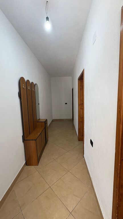 Jepet me qera Apartament 1+1 i mobiluar ne Allias
