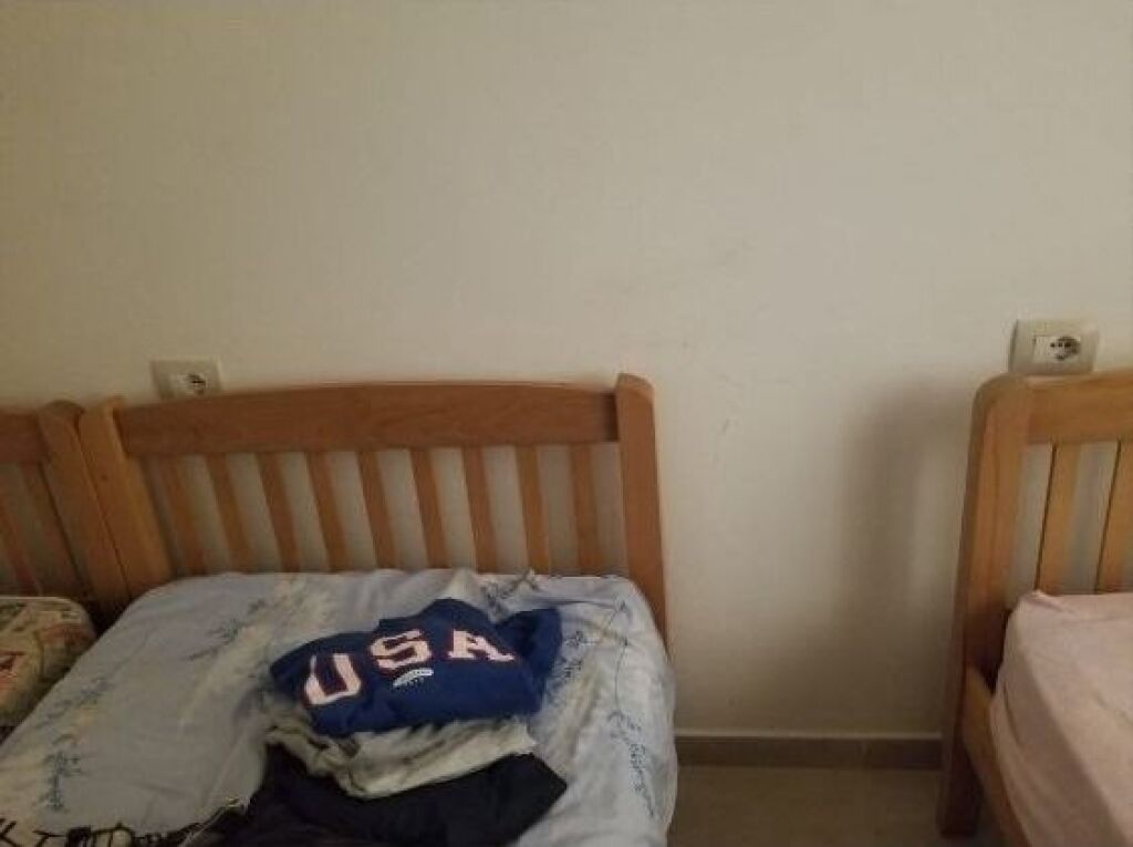 APARTMENT 1+1. 13,000 LEKE RENT SHARE MEDICAL FACULTY