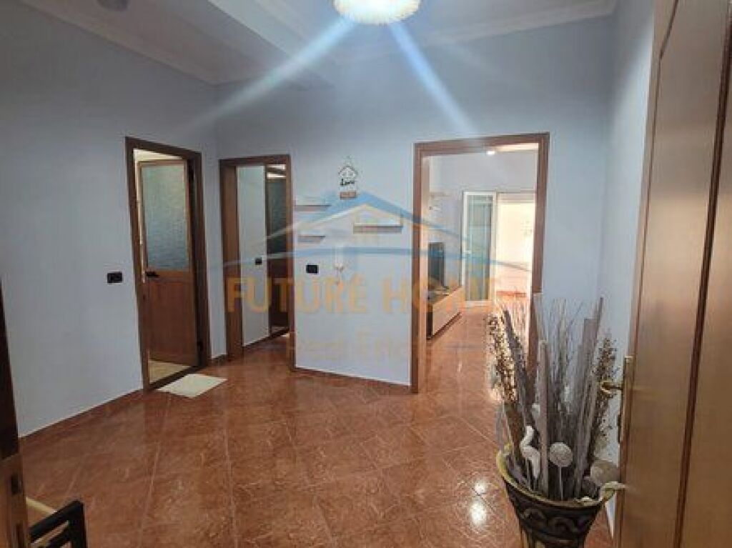 Qira, Apartament 2+1+2, Vilat Gjermane