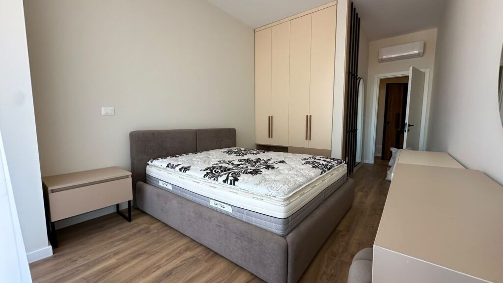 Apartament 2+1 per qira tek Siri Kodra