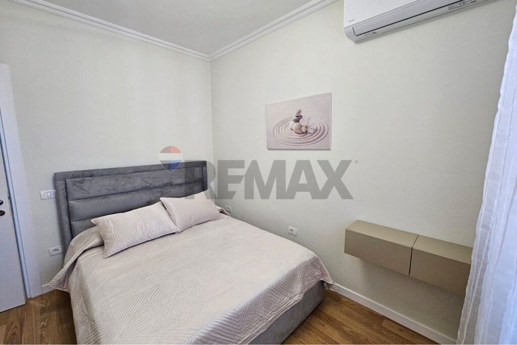 Apartment 2+1 for rent at Pazari i Ri!