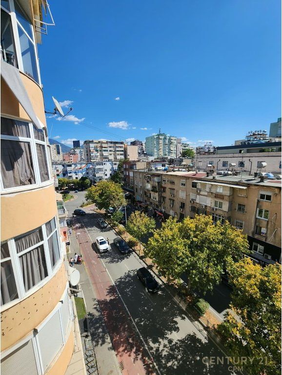 Appartamento 2+1+2 in affitto a Piazza Willson 1600€ | 120 m² 1.600 € /Mese