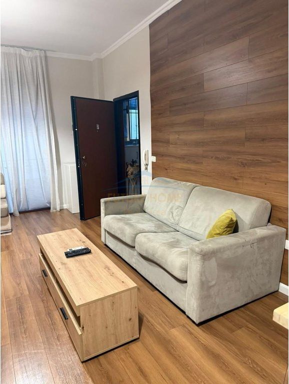Affitto, Appartamento 1+1, Via Bardhok Biba, Centro, Tirana
