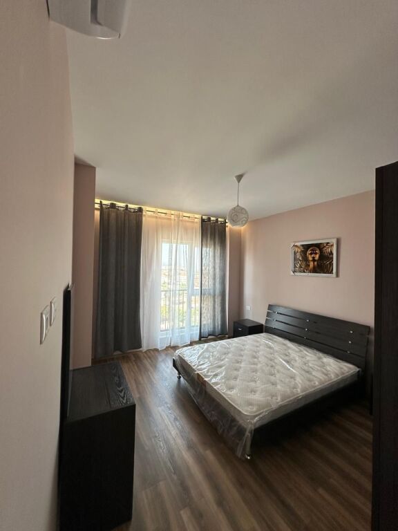 Tek Rruga Jordan Misja Jepet Me Qera Apartament 2+1 Me Mobilim Modern