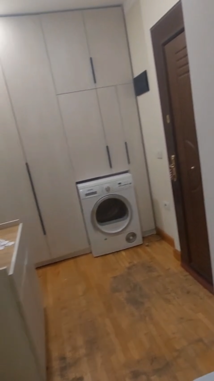 Apartament 1+1 per shitje tek Terminali Pallatet e Verdha !