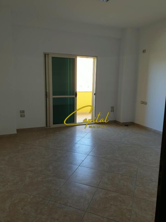 UFFICIO IN AFFITTO 250 M2 COMUNE DI PARIGI 100.000 LEKE
