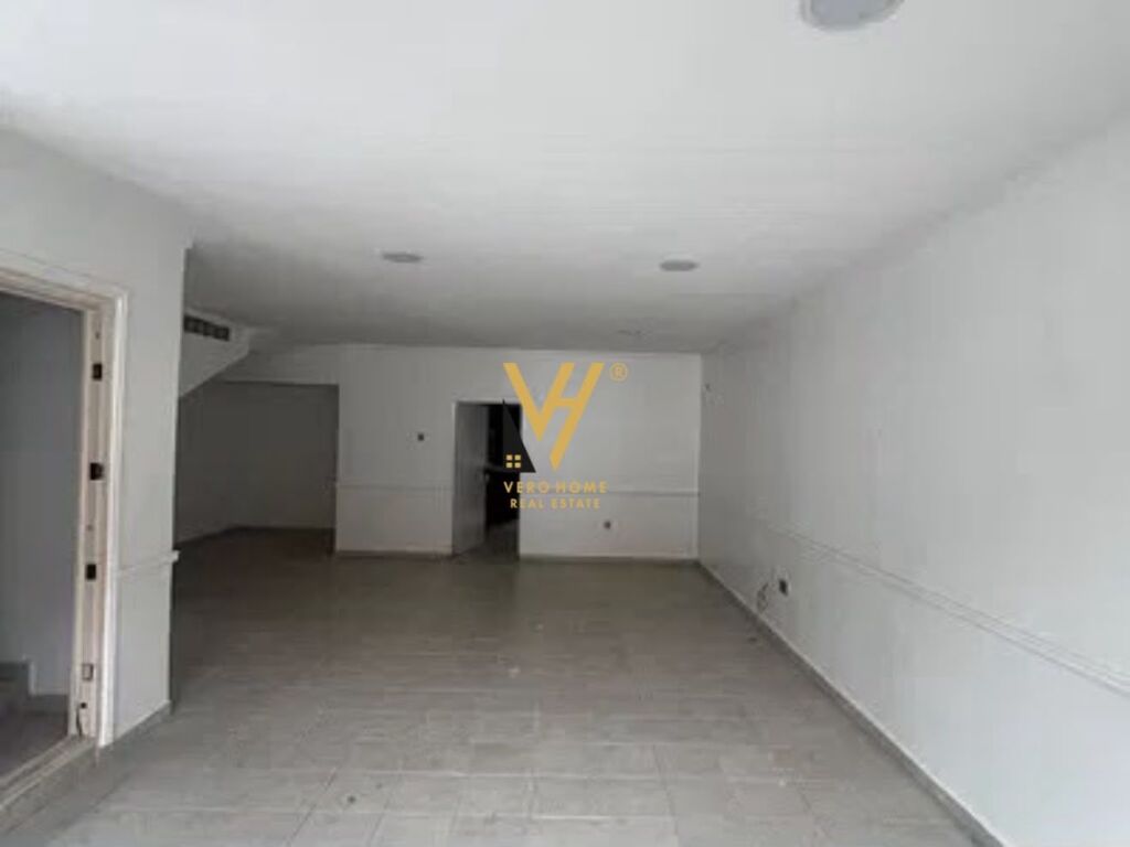 SERVICE UNIT 65 M2 FOR SALE AT DINAMO STADIUM 55,000,000 LEKE