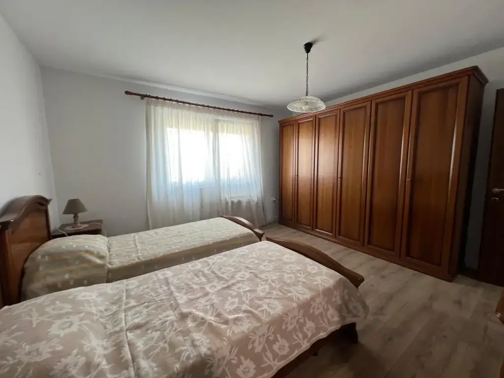 Apartment 2+1+2+🅿️ for rent, Commune of Paris!