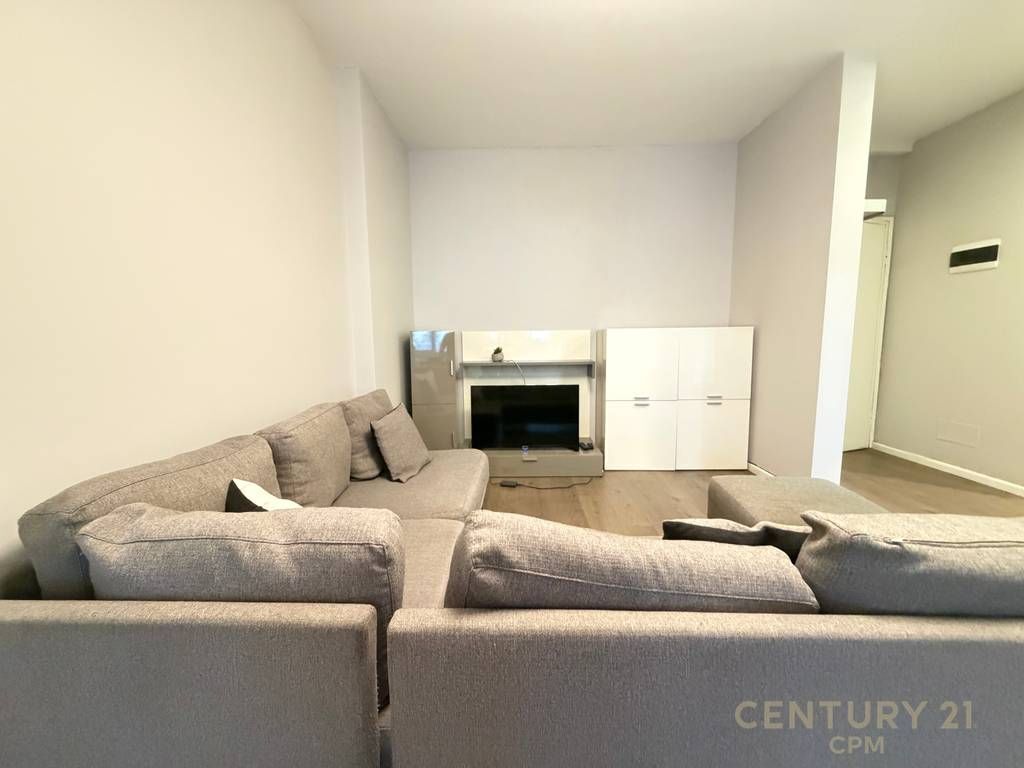 Apartment 1+1 for rent in Bllok!