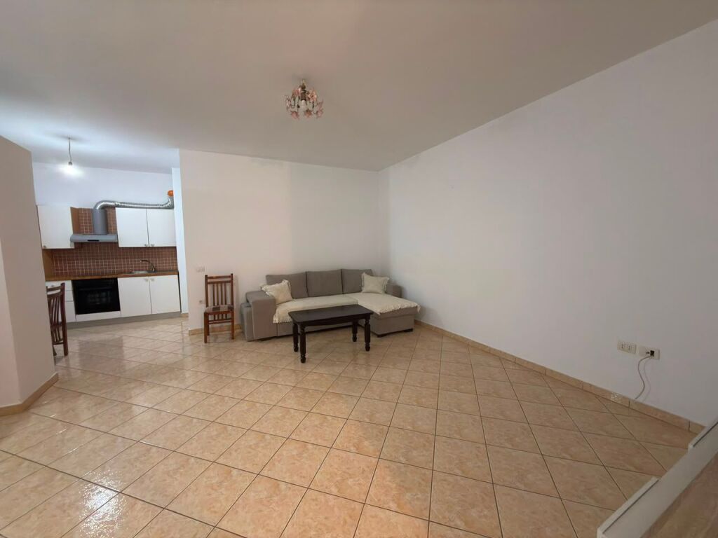 APPARTAMENTO 1+1 IN AFFITTO – ZJARRFIKËSJA, VLORË
