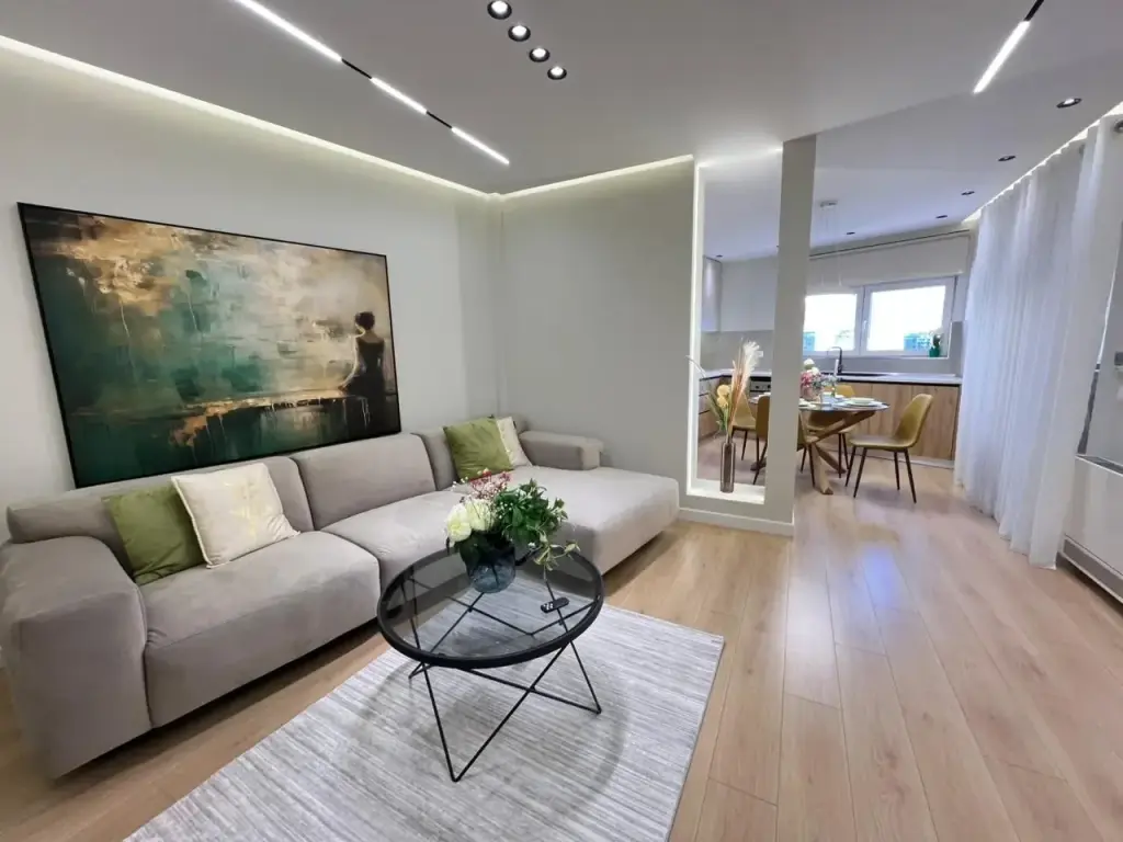 Apartment 2+1+2 for sale, Zogu i Zi, Roundabout !