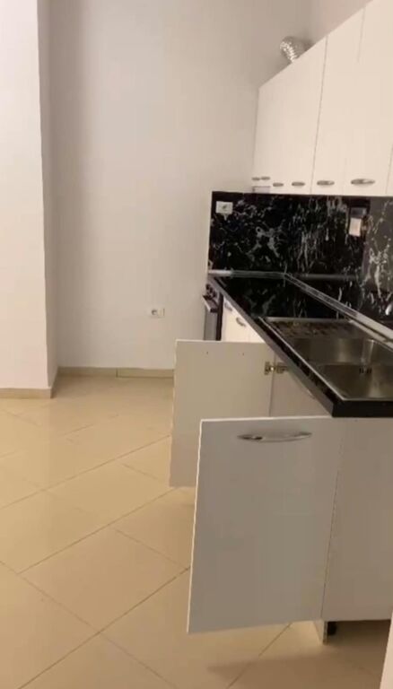 Qera | Apartament 2 + 1 | Fresku | 400 €/muaj