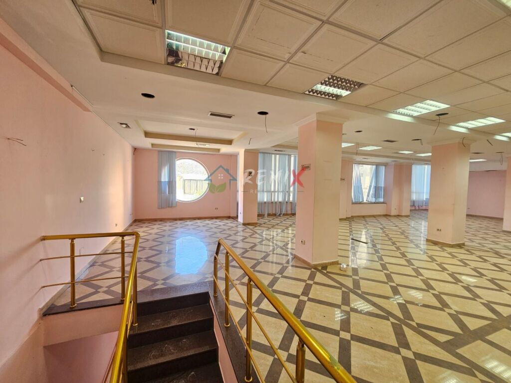 JEPET ME QERA AMBIENT BIZNESI - TOD TRUNGU DURRËS