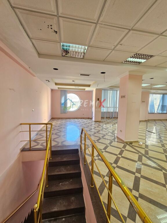 JEPET ME QERA AMBIENT BIZNESI - TOD TRUNGU DURRËS