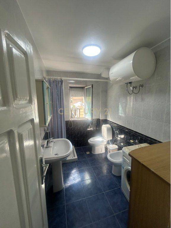 ISH STACIONI I TRENIT, JAPIM ME QIRA APARTAMENT 3+1
