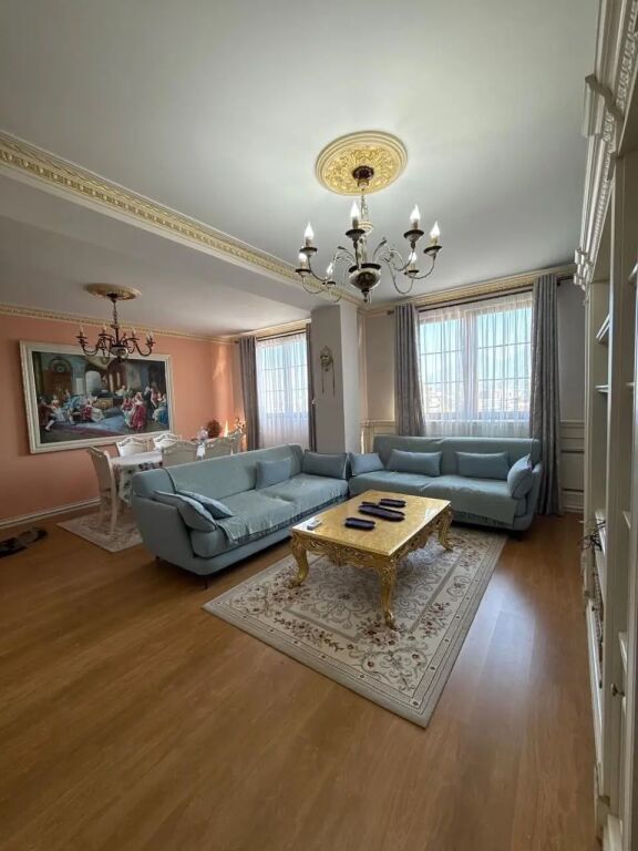 Apartament 2+1+2 per qira , Ish-Stacioni i Trenit !