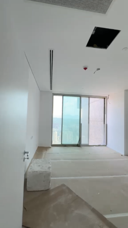 🏙️ APARTAMENT 2+1 PËR SHITJE – DOWNTOWN ONE✨