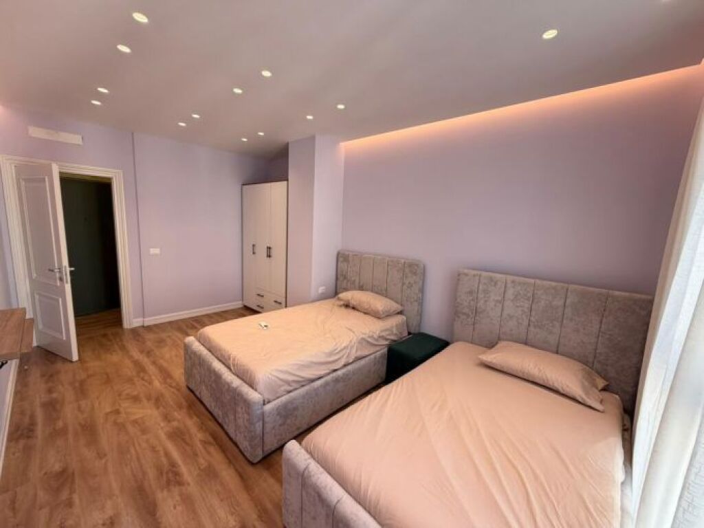 Jepet apartament 3+1+2 me qira tek Residenca Erli , Porcelan .