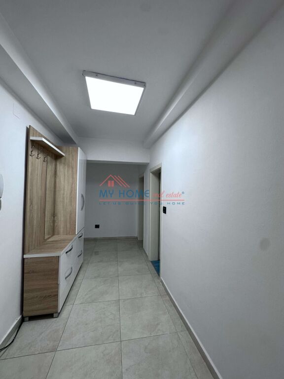 Zyre per qira ne Qender ne Tirane