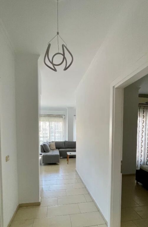 Apartament me qera 1+1 Qender