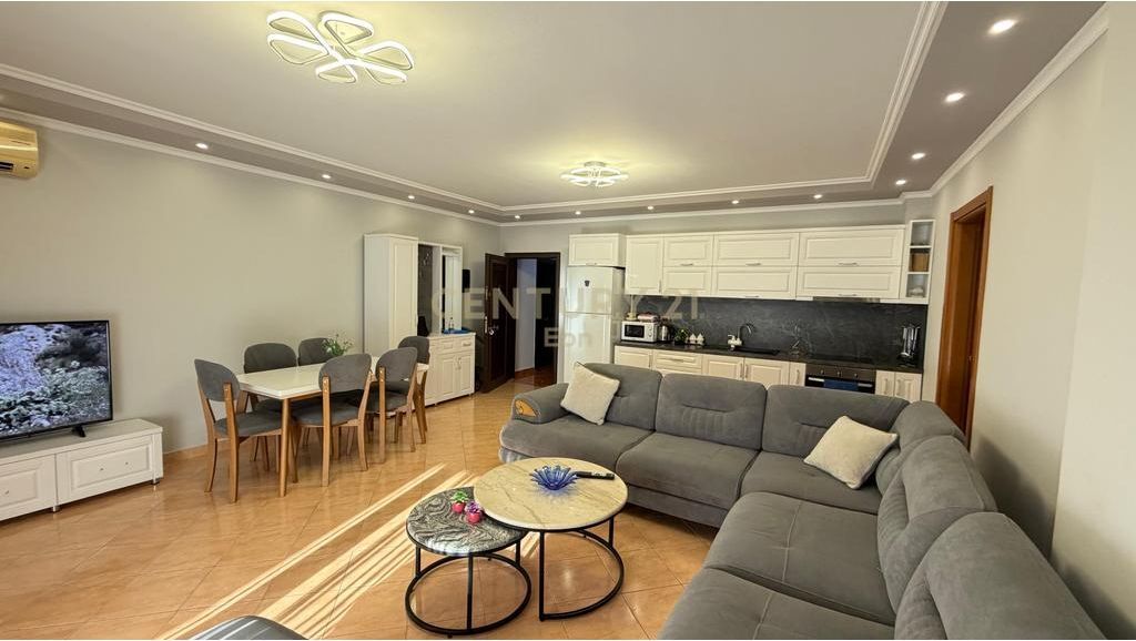 APARTAMENT 2+1+VERANDE PER SHITJE 50M LARG DETIT, NE NJE KOMPLEKS REZIDENCIAL GOLEM!!!