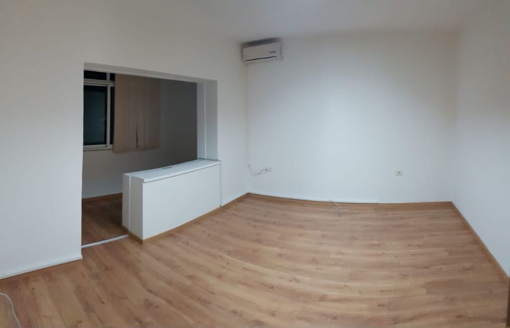 OFFICE FOR RENT 117 M2 BLLOK 100,000 LEKE