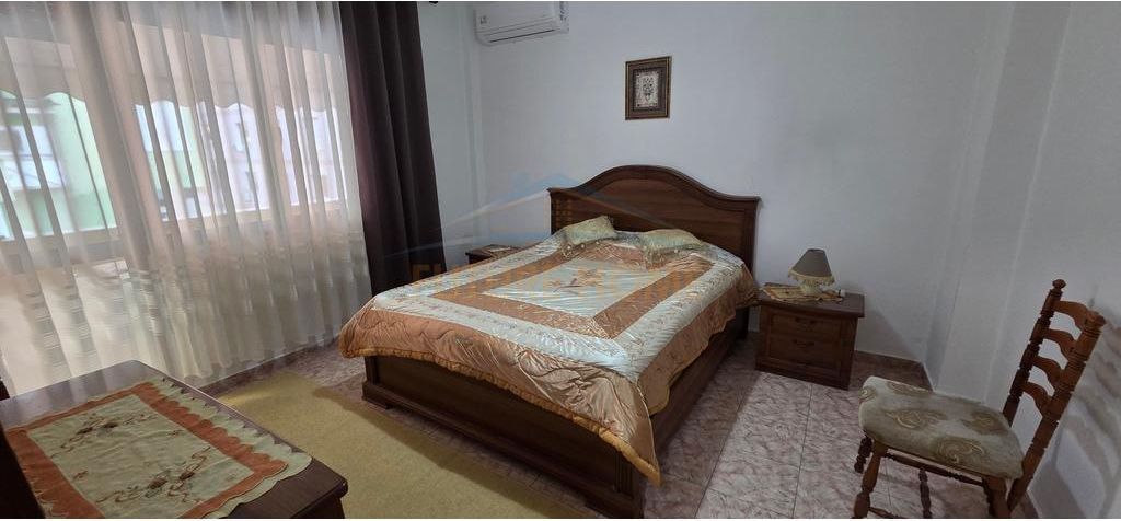 Apartment 2+1+2 for rent, Bllok