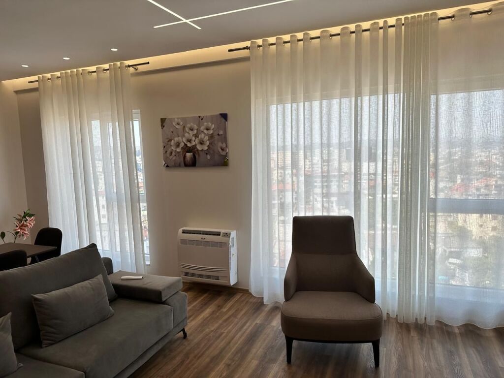 Tek Rruga Jordan Misja Jepet Me Qera Apartament 2+1 Me Mobilim Modern