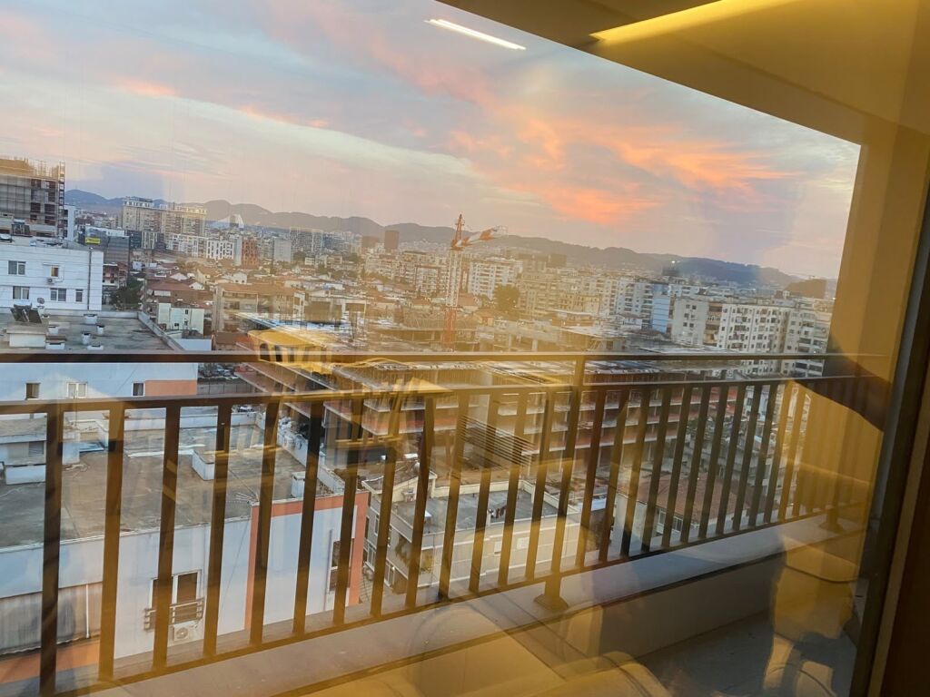 Jepet Me Qera Apartament 1+1+1 Post Parkimi + 1 Ballkon