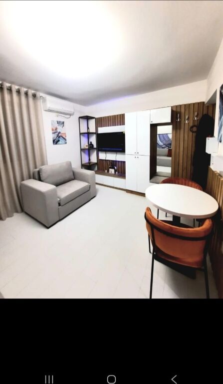 Monolocale moderno 34,5 m² Via Ali Demi sopra la scuola Kushtrimi Lirise Tirana.