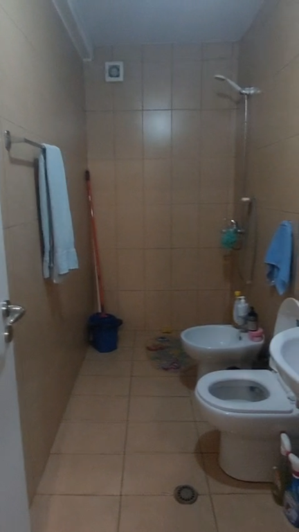 Apartament 1+1 per shitje tek Terminali Pallatet e Verdha !