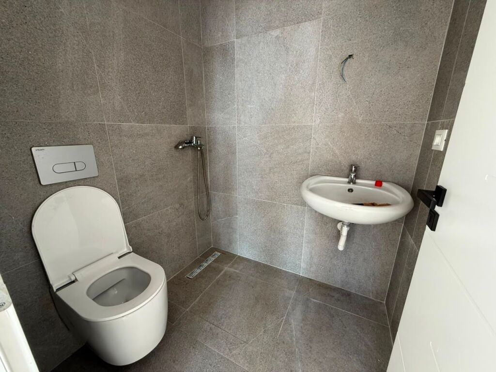 Office for Rent 2+1 Near Pharmacy 10 (ID BZ21057) Tirana