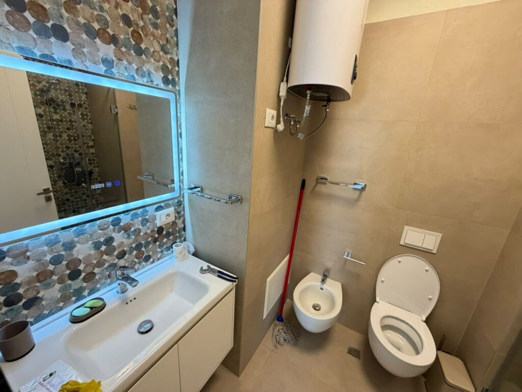 Qera, Apartament 2+1+2 , Porcelan , Tiranë.