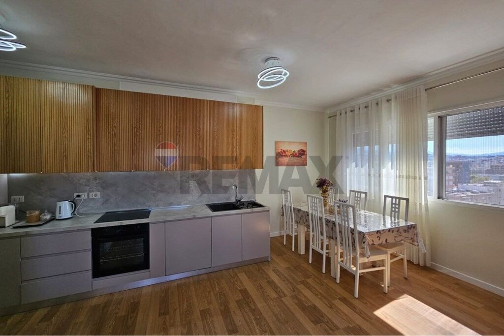 Apartment 2+1 for rent at Pazari i Ri!