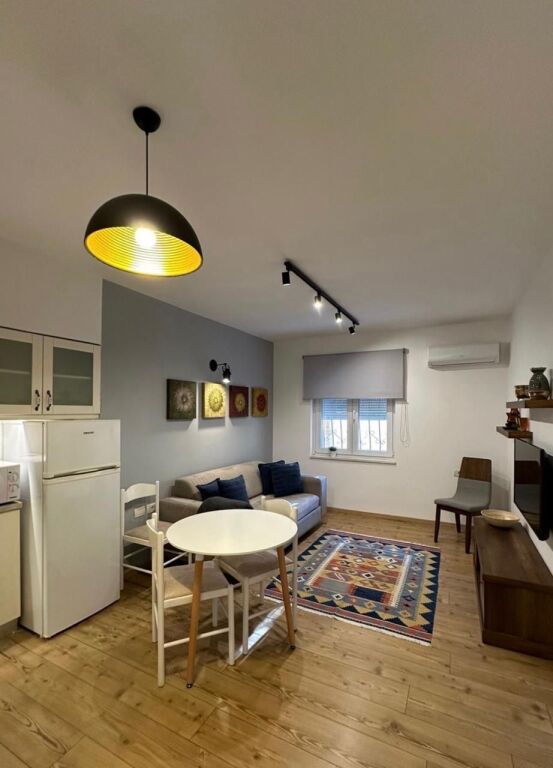 Affittasi Appartamento 1+1+1 con Balcone