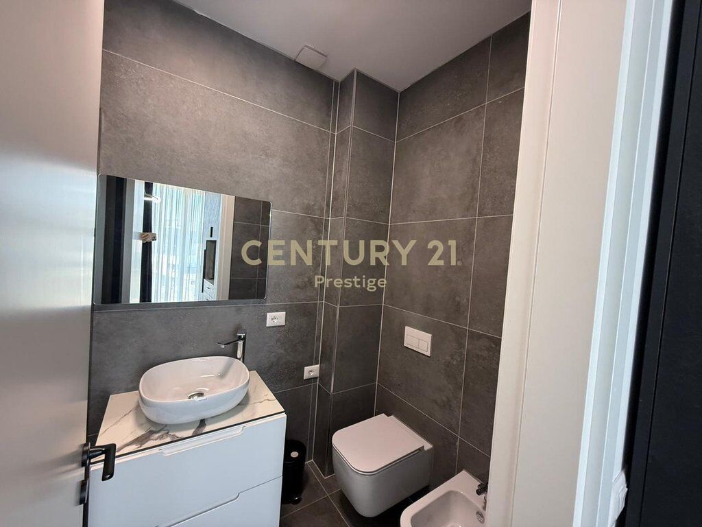 APARTAMENT 2+1+2+POST PARKIMI ME QIRA, "FOREST RESIDENCE", LIQENI I THATE!