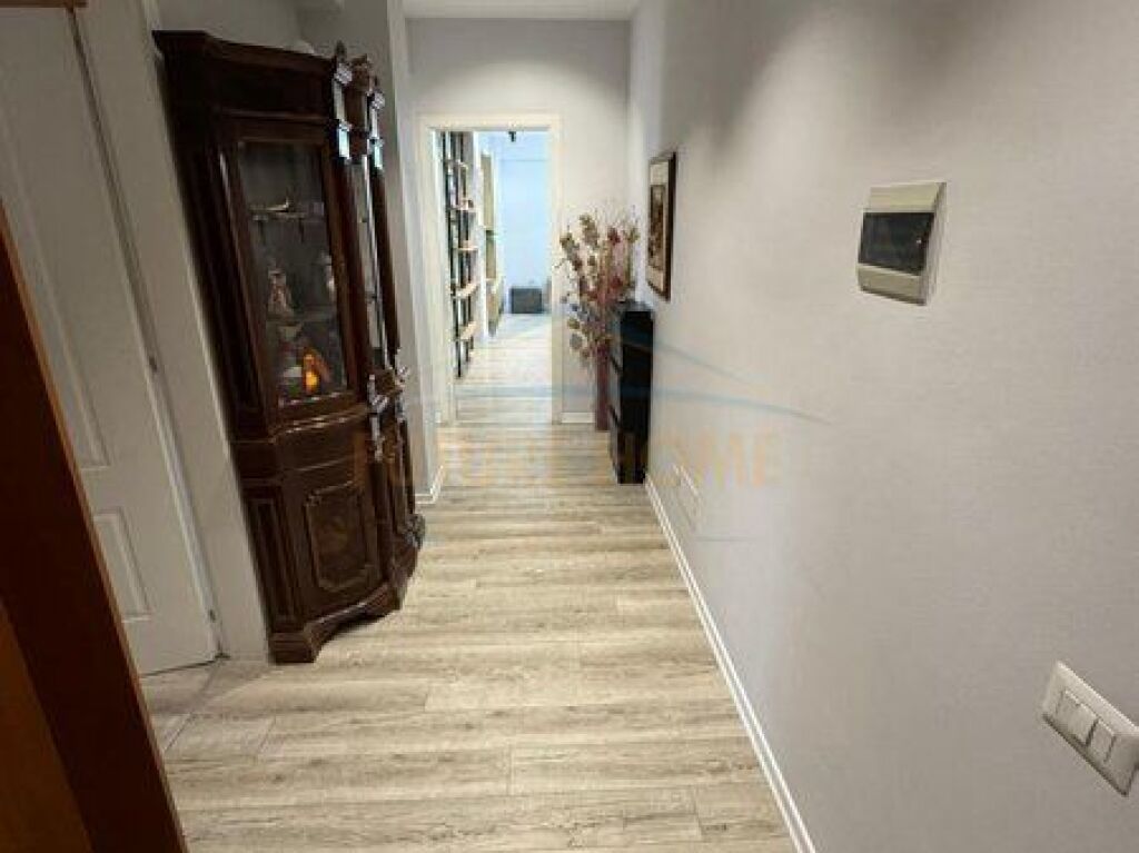 In vendita, Appartamento 3+1+2, Stazione Ferroviaria, Tirana