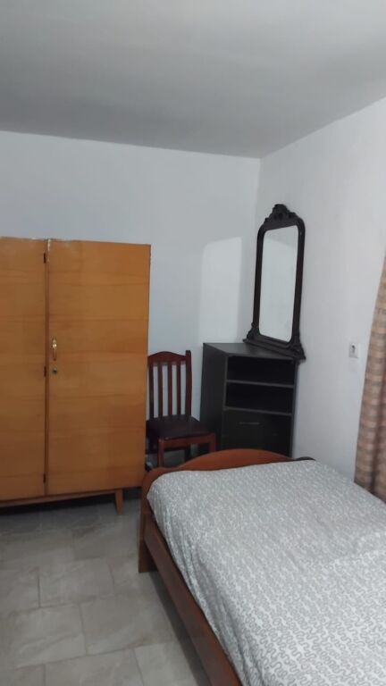 Jepet Me Qera Apartament 1+1