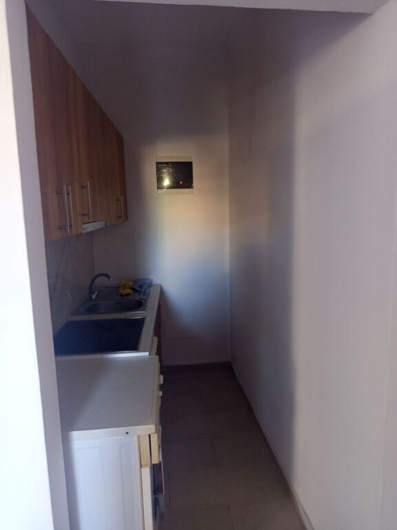 STUDIO APARTMENT 25,000 LEKE ALI DEMI