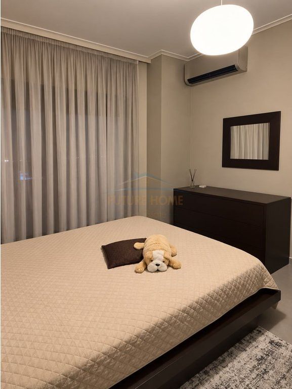 Rent, Apartment 2+1+2, Paris Commune, Tirana. BLL73736